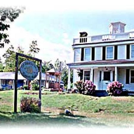 Homestead Motel And Cottages Ellsworth Exterior foto