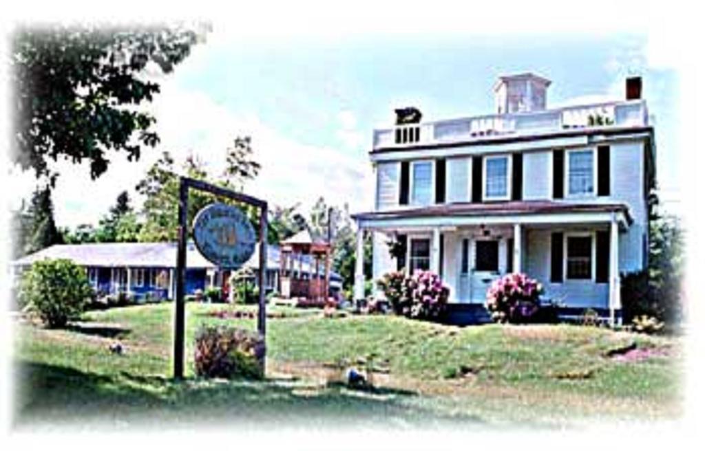 Homestead Motel And Cottages Ellsworth Exterior foto